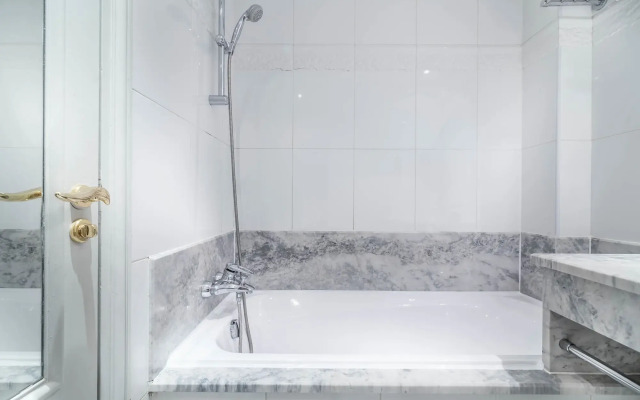 Hôtel Le Lavoisier & Spa