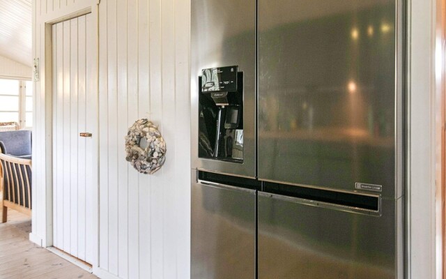 6 Person Holiday Home in Jerup
