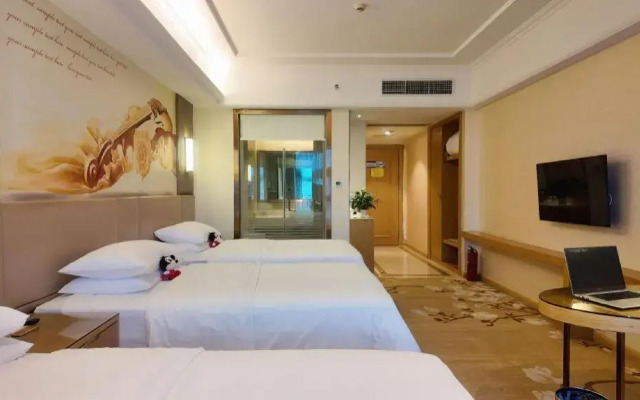 Vienna Hotel (Foshan jiujiang xinji plaza store)