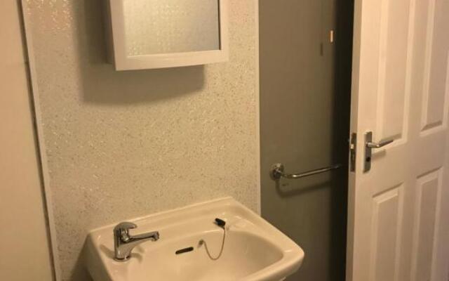 Entire Flat with River View 1E