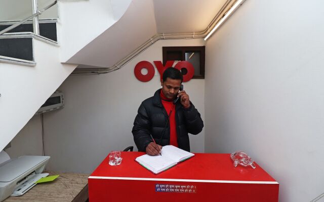 OYO 28576 Laxmi Residency