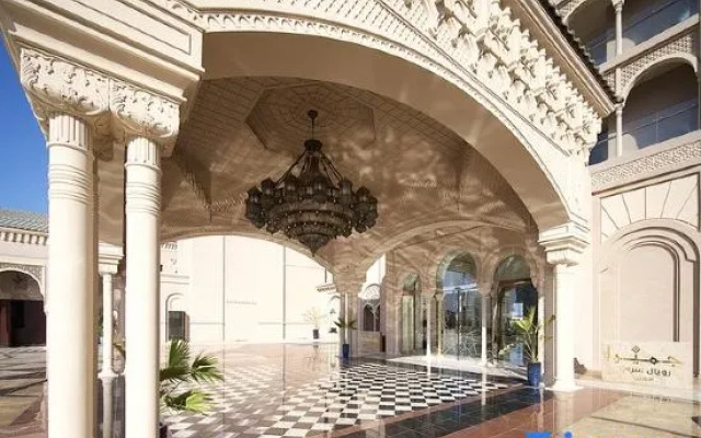 Royal Saray Resort