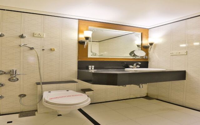 OYO 23288 Hotel Pinnacle