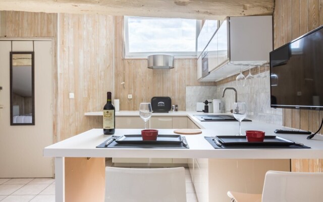 Lovely Attic Studio in Capucins