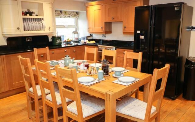 Long Ing Farm, Holmfirth