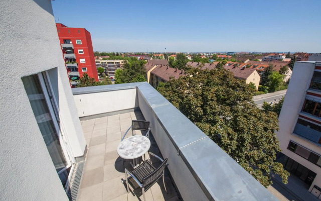NOVINA HOTEL Tillypark