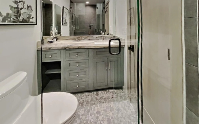 1849 Condos 642 3 Bedroom Home