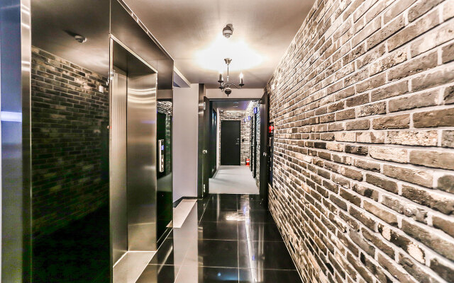 Hotel Cube