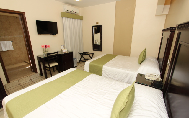 Quality Inn & Suites near Lake Eufaula
