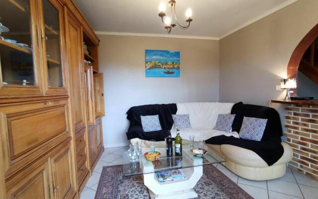 Gîte Saint-Germain-Laprade, 4 pièces, 6 personnes - FR-1-582-322