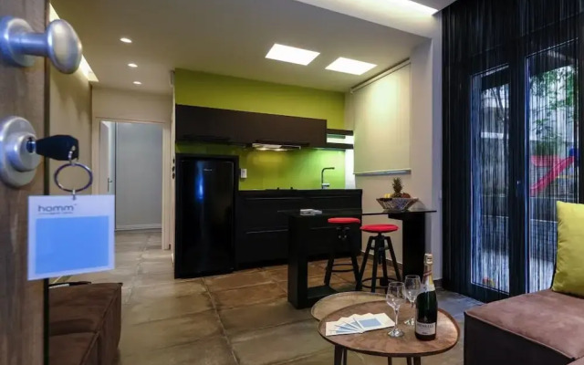 Convenient homm Flat, centre of Glyfada, Metaxa st