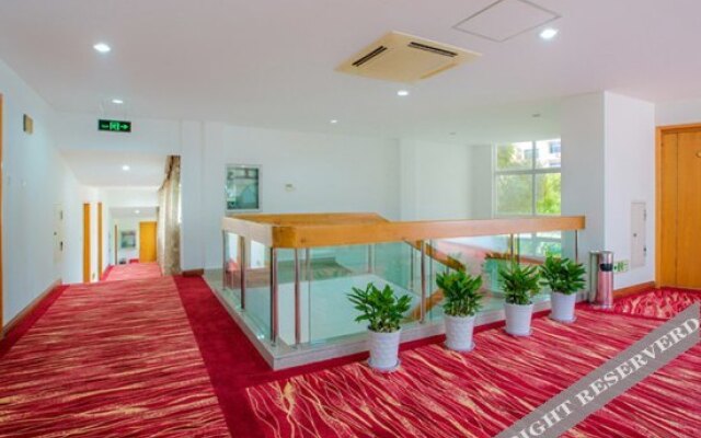 Wangfeng Gaden Hotel