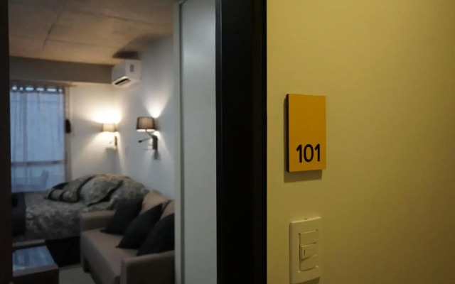 Leguizamon Studios & Suites Premium