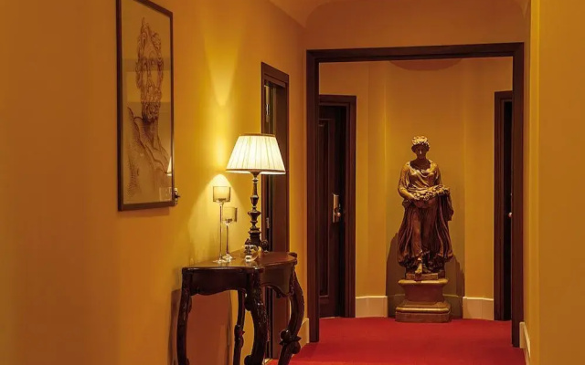 Borgo Pilotti Hotel & Restaurant