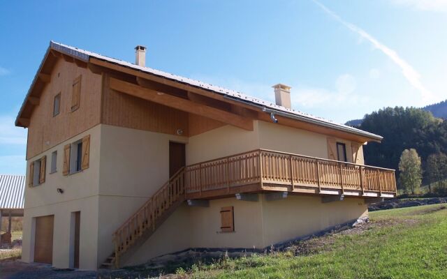 Quaint Chalet in Selonnet With Terrace