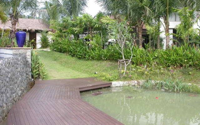 Surin Springs Villa 6 by PIPS