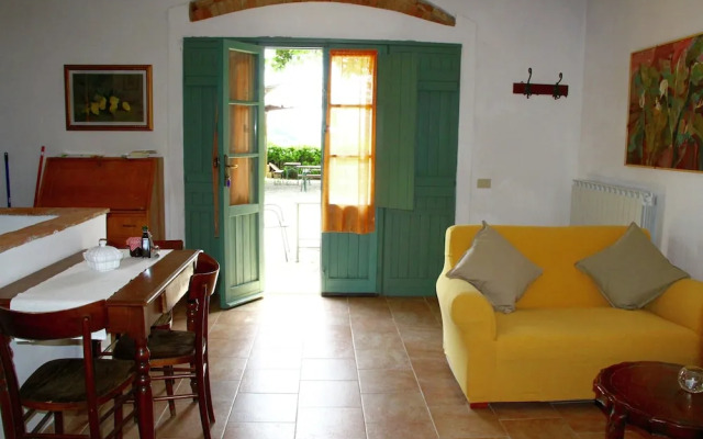 Nice Apartment in Guasticce With Pool