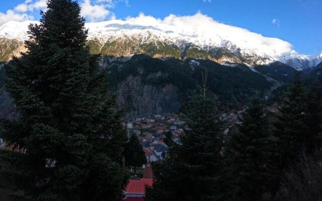 4 Seasons Tzoumerka Life