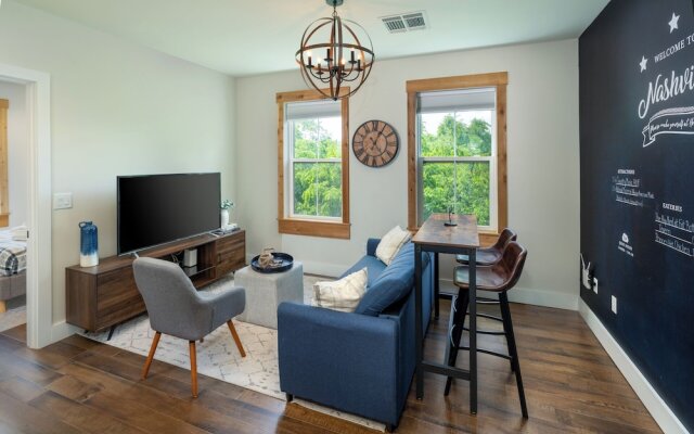 Charming Nashville at the 1865