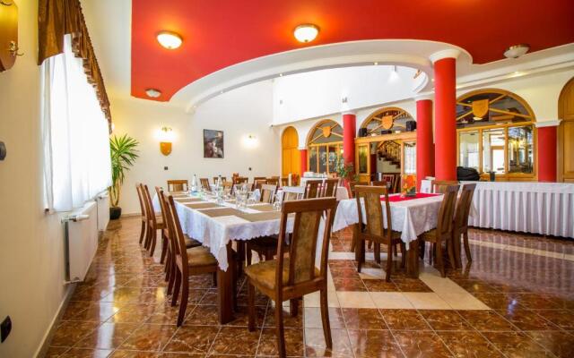 Hotel Corvinus
