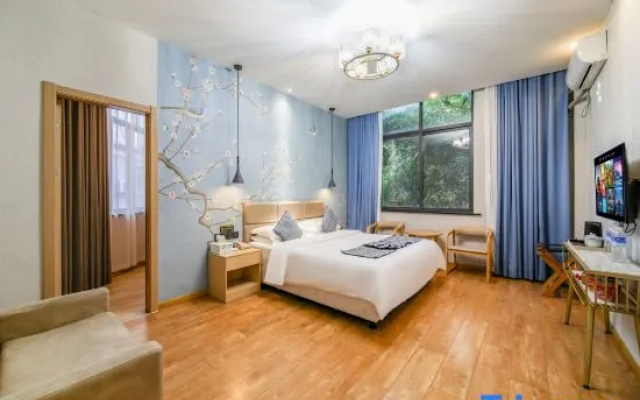 Tuyue Hotel