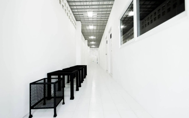 Quadromania Service Apartment