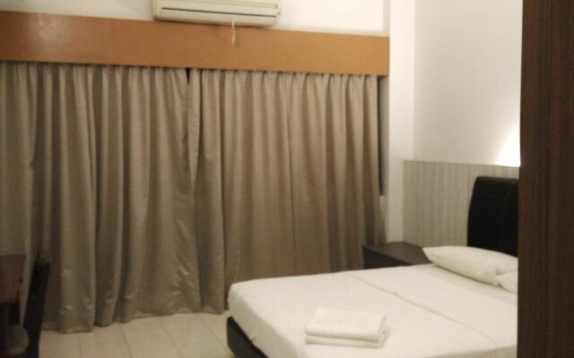 Richone Maluri Private Hotel