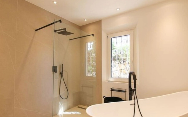 Majestic Holiday Home in Grimaud With Private Pool