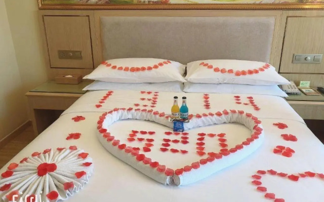 Vienna Hotel (Chongqing Shizhu Stadium)