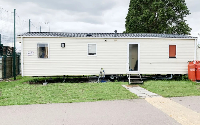 Beautiful 3-bedroom Caravan at Mersea Island