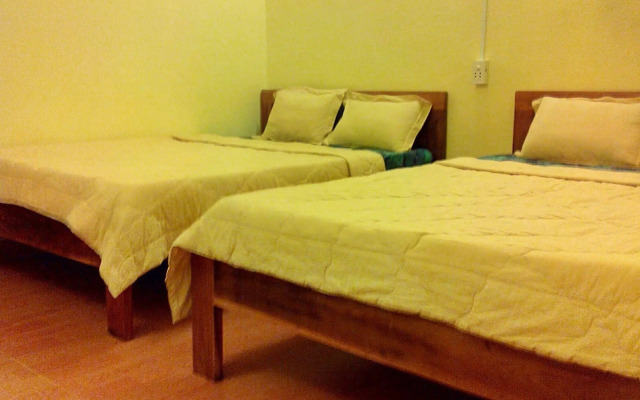 Ruby Phu Quoc Hostel