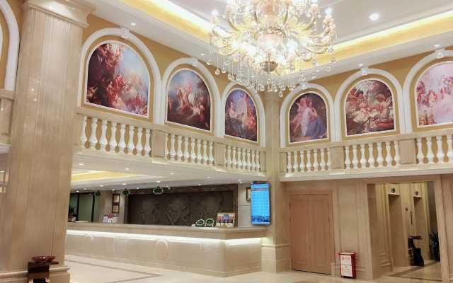 Vienna Hotel (Chongqing West Railway Station Baguocheng) – Lobby – Chongqing