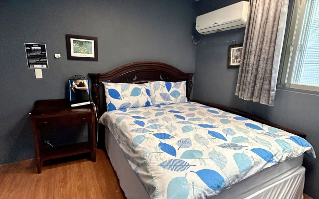 Ximen Triple Tiger Hostel