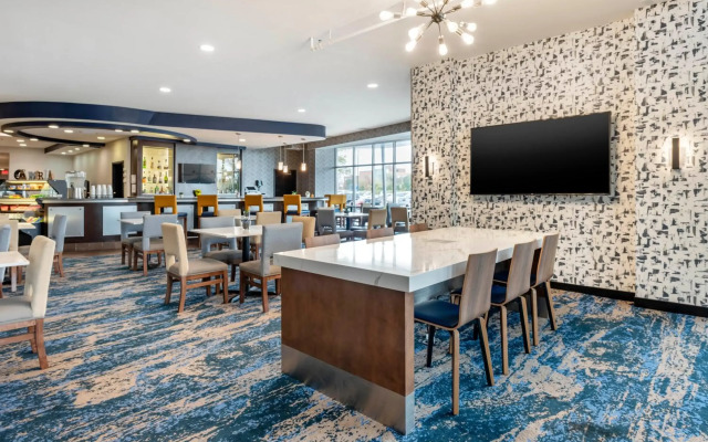 Cambria Hotel Minneapolis Maple Grove