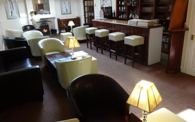 The Roade House Rooms