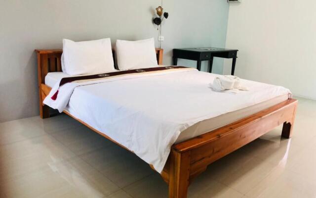 Baanlugchange Hotel