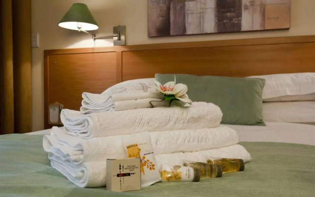 Sentinel Luxury Suite Hotel