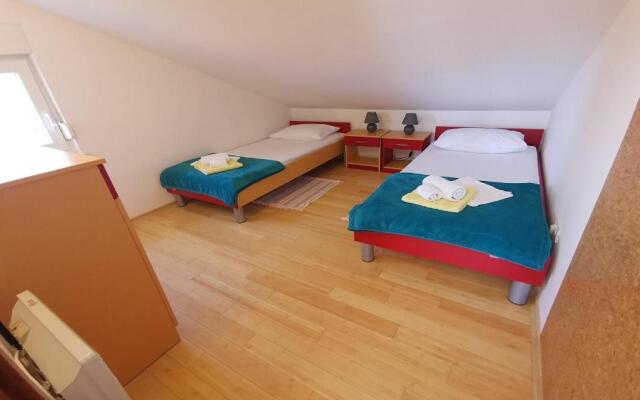 Apartment 3 Biba 51 pax