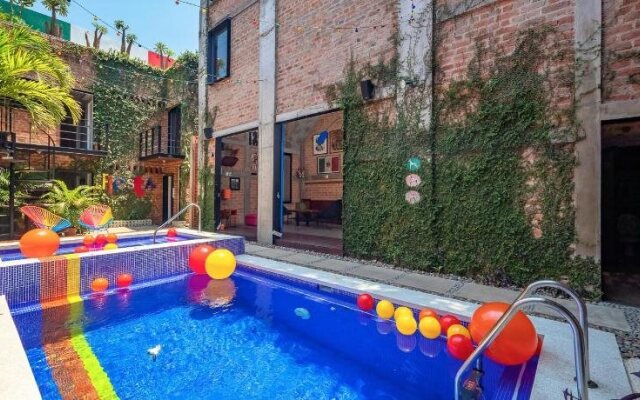Piñata PV Hotel