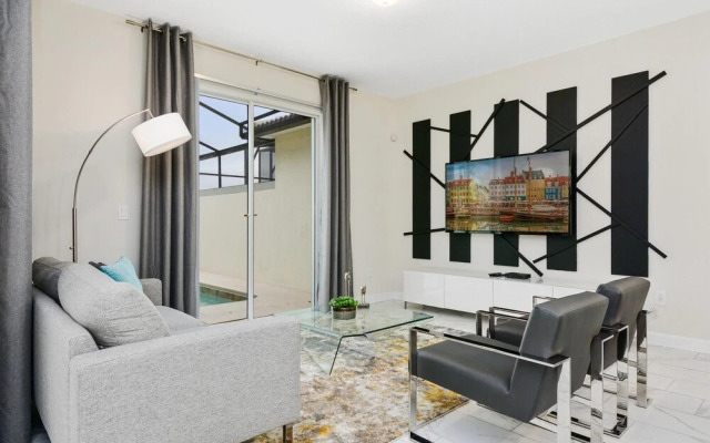 Four Bedrooms w/ Pool TownHome 4841