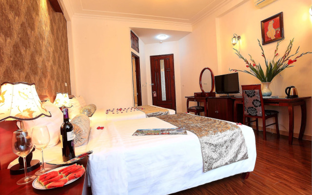 Luxury Hotel