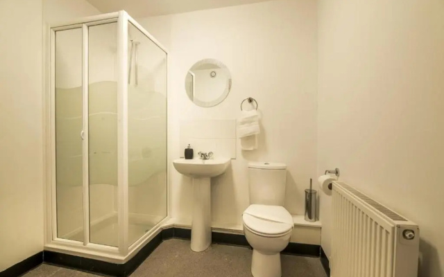 Marina View - 3 Bedroom Apartment - Milford Marina