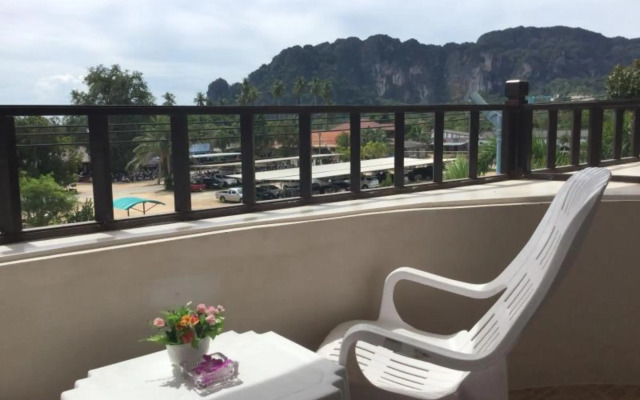 Thip Residence Boutique Hotel