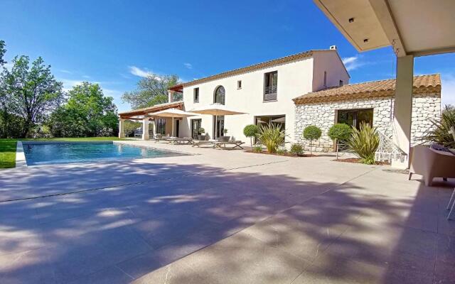 Villa de prestige 10 personnes à Eyragues