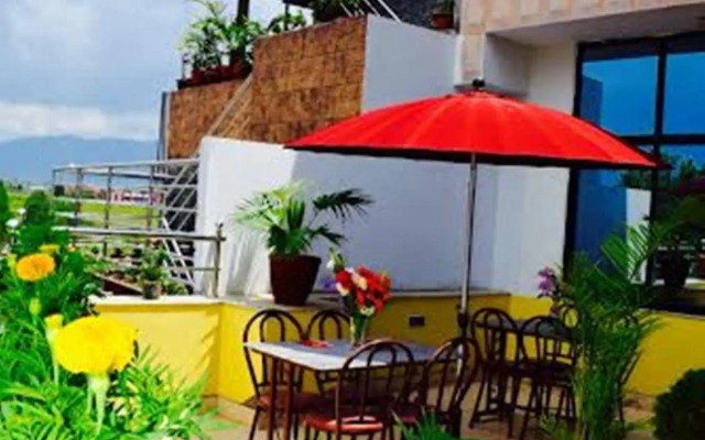 Regal Airport Hotel