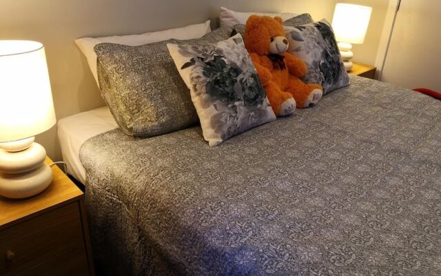 Comfy & Modern Guest House