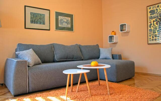 Cicki Apartments I
