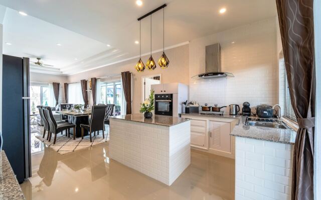 New 2 Bedroom Pool Villa C882