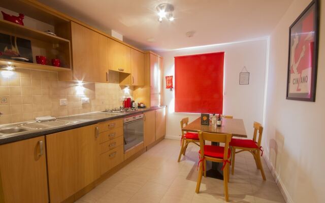 Riverside Gardens Apartment