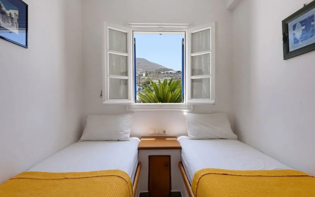 Aigaiou Avra Apartments